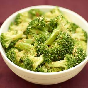 Jamie oliver`s broccoli met gember, sesam en soja recept ...