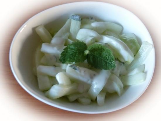 Komkommersalade naar idee van gary rhodes recept