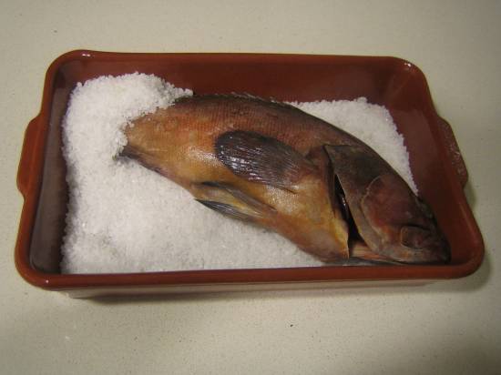 Pescado a la sal (vis in zoutkorst) recept