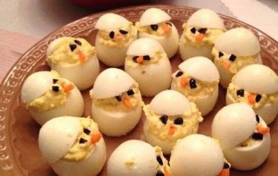 Gevulde eieren]]paas kuikentjes recept