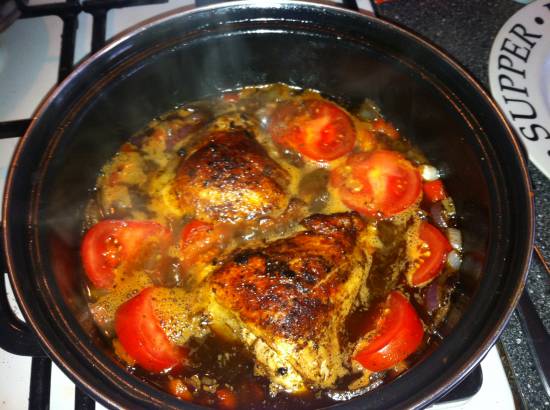 Gemarineerde gestoofde kip met veel specerijen recept