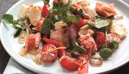 Warme groentesalade met rode alaska zalm recept