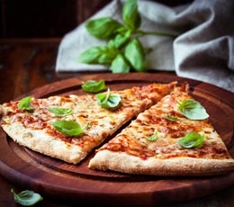 Homemade pizza margherita recept