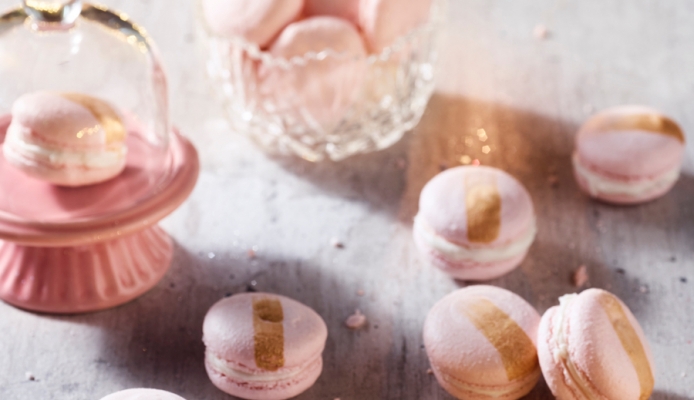 Feestelijk roze macarons