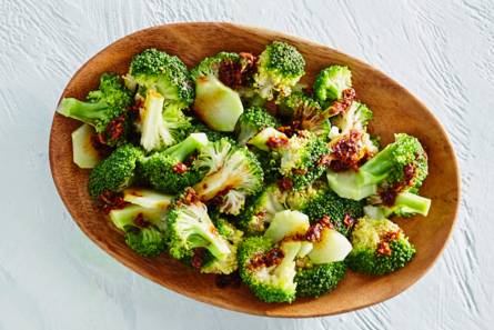 Broccoli met gember en sambal