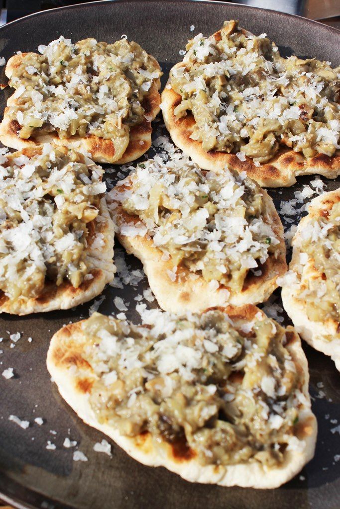Recept 'mini-pizza's met auberginekaviaar'
