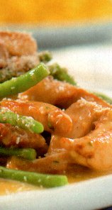 Kip-curry met boontjes en spekjes recept