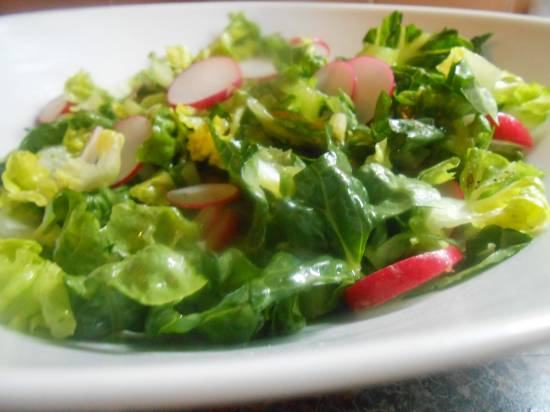 Mini romain salade met muntdressing recept