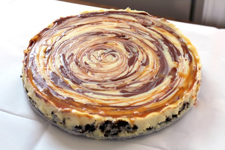 Oreo choco caramel swirl cheesecake