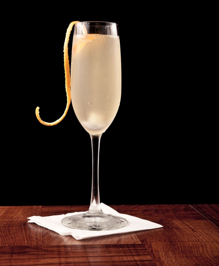 Recept 'the normandy / een sprankelende champagnecocktail'