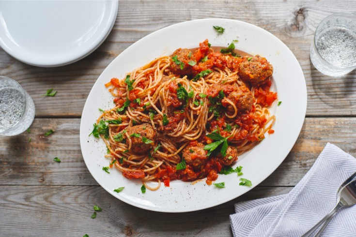 Spaghetti met paprika-gehaktballetjes