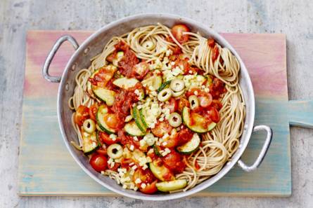 Spaghetti met tomatensaus & courgette