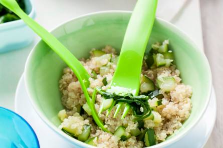 Opperdepop: quinoa met spinazie en courgette 6-12 mnd