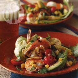 Tex-mex salade met gegrilde garnalen recept