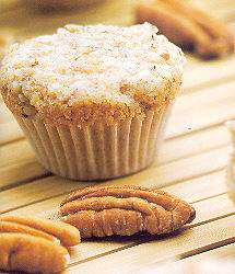 Pecannoot muffins met amandel aroma en amaretto recept ...