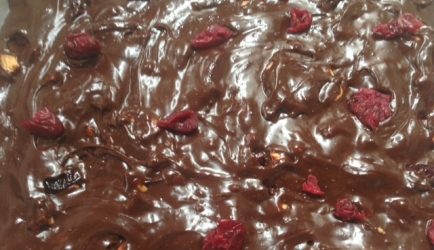 Chocolade fudge met noten en cranberry's recept