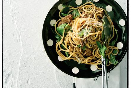Spaghetti met biefstuk en rucola