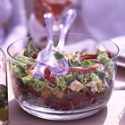 Salade met meloenbolletjes, kaas en pecannoten recept
