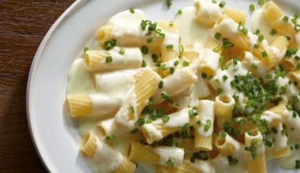 Lekkere romige pasta met drie kazen recept