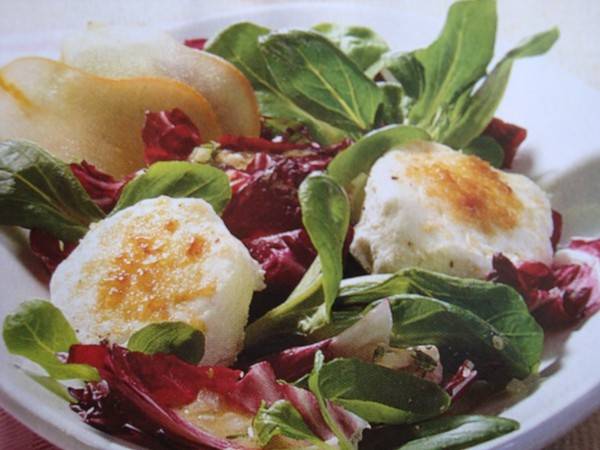 Salade met gegratineerde geitenkaas recept