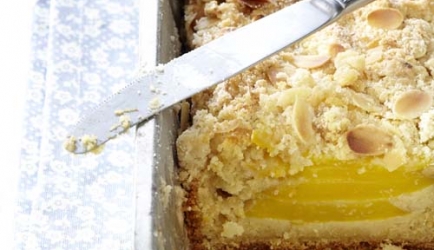 Mangocake met amandelkorst recept