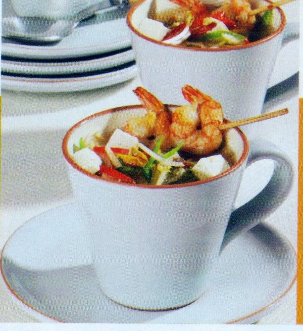 Oosterse soep met tofoe en scampispiesje. recept