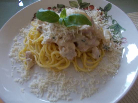 Romige spaghetti met witte asperges en kalkoenreepjes recept ...