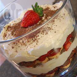 Aardbei-tiramisu-trifle recept