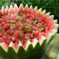 Zomerse salsa met watermeloen recept