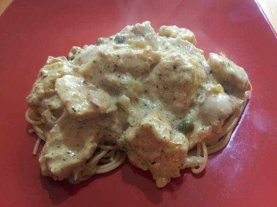 Spaghetti met tonijnsaus en kipfilet recept