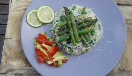 Groene risotto met gegrilde asperges recept