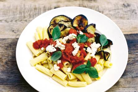 Pasta alla norma met ricotta