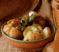 Gepofte aardappelen met chili con carnesaus recept