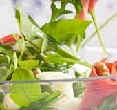 Salade van rookvlees met perendressing recept