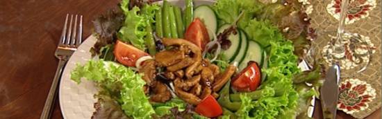 Verrukkelijke maaltijd salade met oosterse kip recept