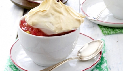 Monmouth pudding met rabarber recept