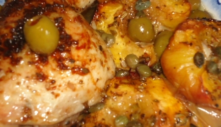 Gemarineerd kip met fruit en olijven recept
