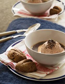 Mocha affogato (chocolade-ijs met espresso) recept