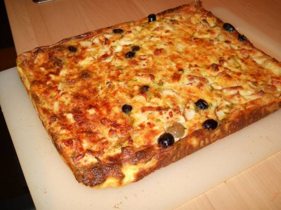 Hartige taart met kip, mozzarella en olijven recept