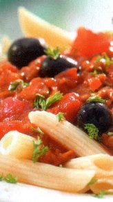 Penne met tomaat en olijven recept