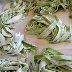 Verse groene pasta (van spinazie) recept