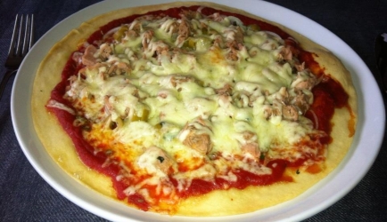 Pizza met tonijn (pizza al tonno) recept