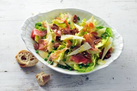 Salade met peer, serranoham en manchego