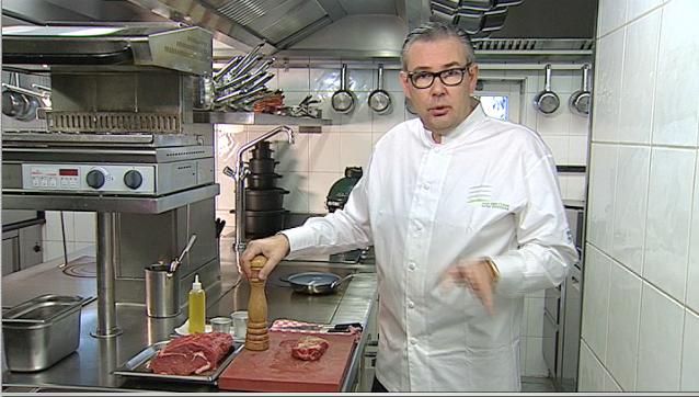 Recept 'steak met bordelaisesaus  hof van cleve style'