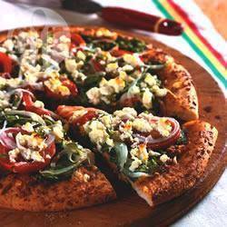 Spinaziepizza met feta en zongedroogde tomatenpesto recept ...