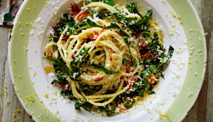 Spaghetti met aglio,olio en groenten recept