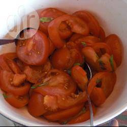 Tomaten basilicum salade recept