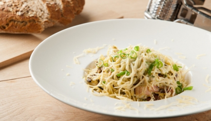 Spaghetti carbonara met heks'nkaas® recept