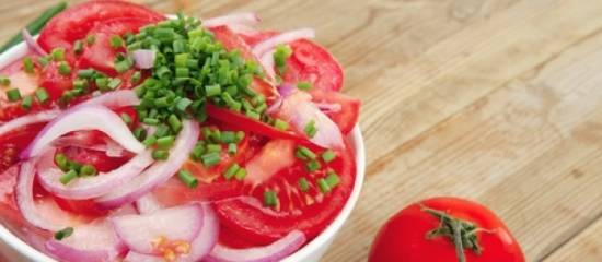 Zomerse italiaanse tomatensalade recept