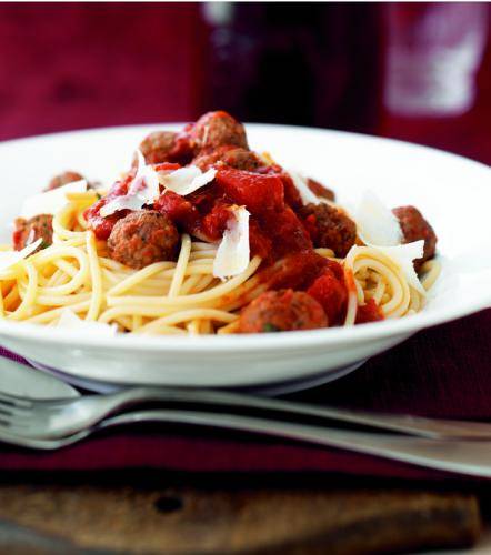 Spaghetti met italiaanse gehaktballetjes recept
